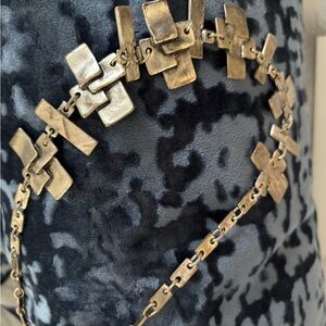 Geometric Silver necklace